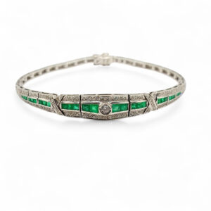 Bransoletka ze szmaragdami i diamentami – kompozycja centralna, białe złoto 18 k